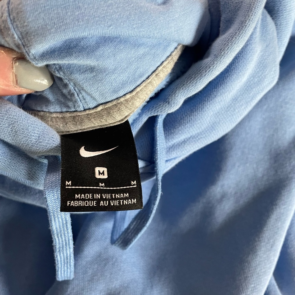 womens nike sweatshirt